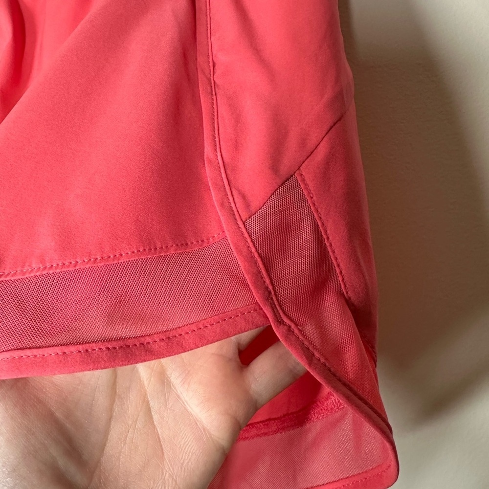 Athleta Mesh‎ Racer Run Mid-Rise Shorts 4” Small - Picture 3 of 9
